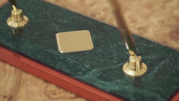 Business Accessory. Clip. Two Luxury Traditional Vintage Fountain Pens and Nib on A Wooden Table — Stock Video
