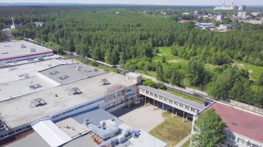 Santral, havadan görünümü. Kentsel peyzaj kirli atmosferden emisyon bitkiler, fabrikaları, görünümü boru duman ile füme. Endüstriyel çelik fabrikası hava görünümünü. Hava sleel fabrika