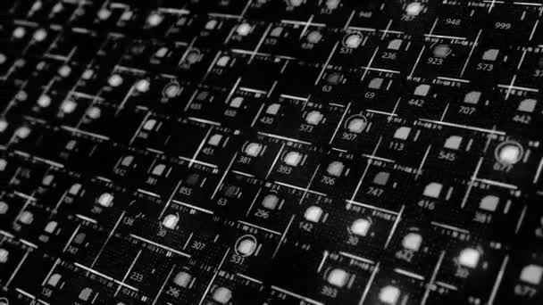 Κοντινό πλάνο του τσιπ CPU σε μαύρο κύκλωμα, τεχνολογικό υπόβαθρο. Κινούμενα σχέδια. Πίνακας κυκλωμάτων υπολογιστών και εξοπλισμός μικροηλεκτρονικής της συσκευής, μονόχρωμος. — Αρχείο Βίντεο