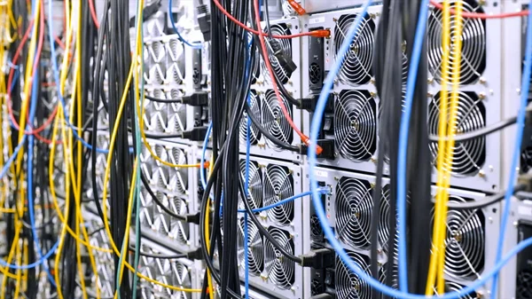 Wall of data centers and wires. Stock footage. Lots of units with data center fans and hanging cables in room. Room with computer equipment of data centers — Stock Photo, Image