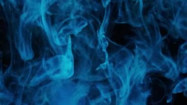 Soyut renkli boya reaksiyonları, psikedelik sıvı ışık gösterisi, suda boya desenleri, yağ, boya. Stok görüntüleri. Mermer arkaplan mürekkebi patlaması, kaleydoskop veya LSD etkisi.