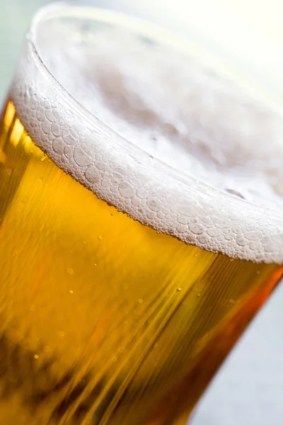 Cerveza vidrio transparente —  Fotos de Stock