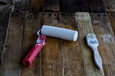 boya fırçası ve silindir