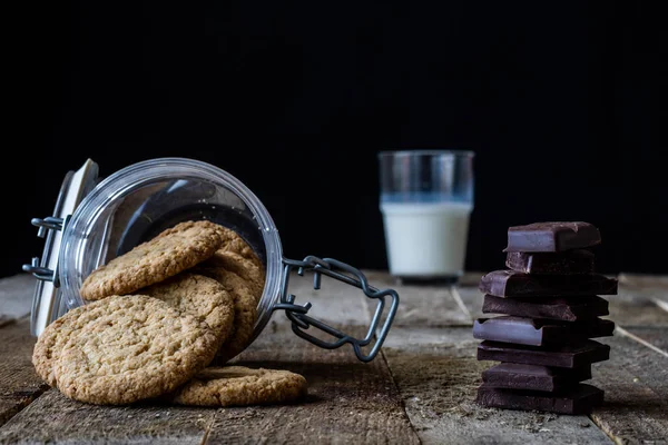 Morning dessert on an old wooden table — Stock Photo, Image