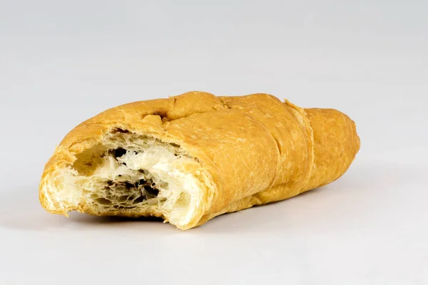 Prăjituri cu biscuiți uscați pe fundal alb izolat — Fotografie, imagine de stoc
