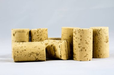 Şişe şarap stoper beyaz izole arka planda