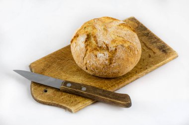 Taze ekmek beyaz izole arka planda