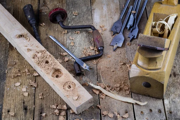 Alte Schreinerei. große Leidenschaft, wunderbare Arbeit. alte Schreinerei — Stockfoto