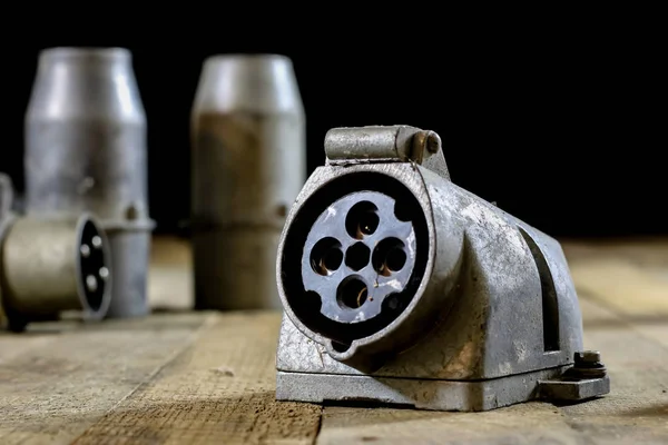 Antiguo enchufe alto voltaje. Accesorios eléctricos viejos. WO — Foto