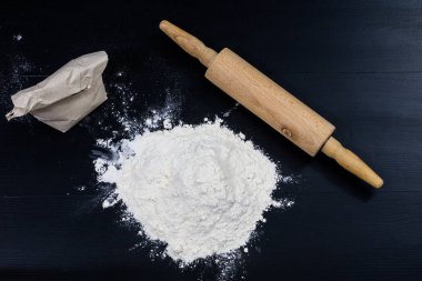 Un ve oklava mutfak tabl hamur yoğurma için