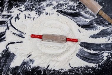 Un ve oklava mutfak tabl hamur yoğurma için