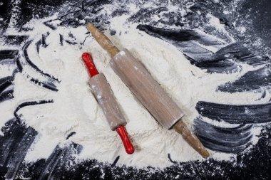 Un ve oklava mutfak tabl hamur yoğurma için