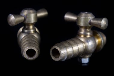 Eski Hidrolik Valf. Bitki sulama için Bahçe aksesuarları.