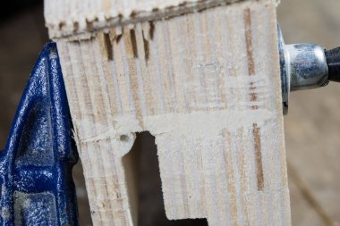 Carpenter'ın kelepçe marangozluk çalışmaları için. Bir marangozluk aksesuarları