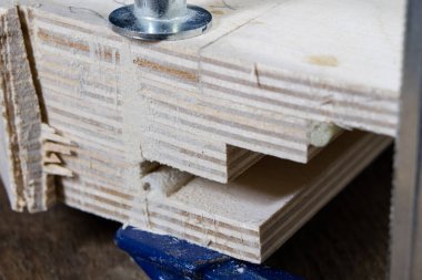 Carpenter'ın kelepçe marangozluk çalışmaları için. Bir marangozluk aksesuarları