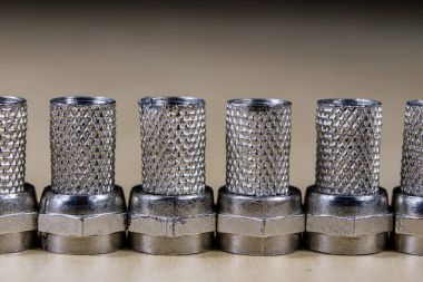 Bir ahşap Atölyesi tabloda F tipi fiş. Telekomünikasyon gerekçesini