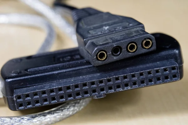 IDE and USB socket on a wooden workshop table. Computer connecto — Stock Photo, Image