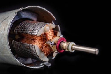 Oyuncaklar için kullanılan elektrikli bir motorun pervanesi. 