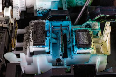 Mürekkep kartuşlarını kenetleyecek bir yer.. 