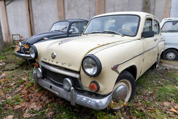 Russisches antikes Auto moskwicz — Stockfoto
