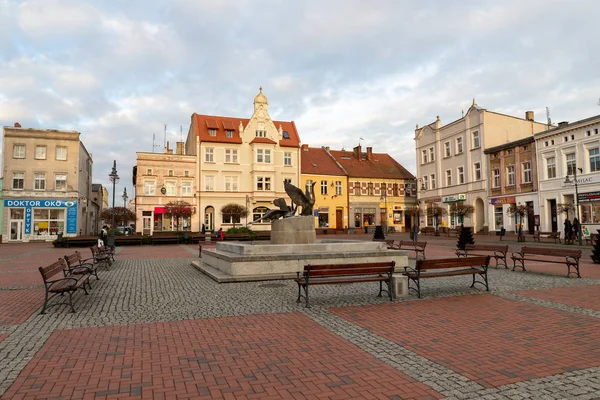 Tržní náměstí v centru malého města. — Stock fotografie