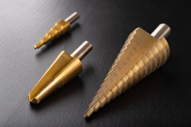 Küçük atölye çalışmaları için koni talimi. Bir evde ihtiyaç duyulan araçlar