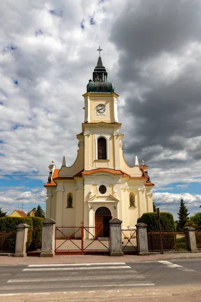 Wierzchucin Krolewski Kujawien Pommern Polen Mai 2020 Restaurierte Kirche Einem — Stockfoto