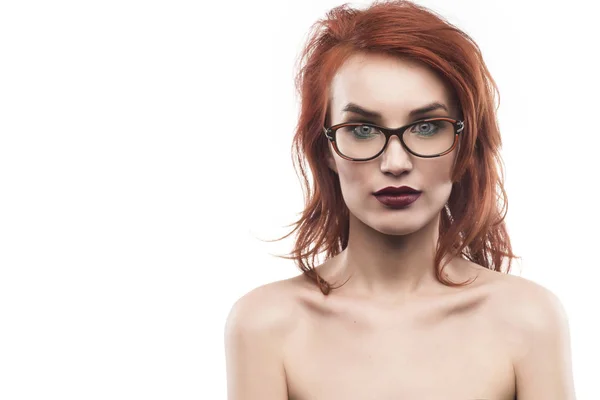 Szemüveg szemüveg nő portré elszigetelt fehér — Stock Fotó