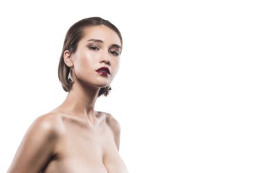 beyaz izole küpe güzel kız portresi