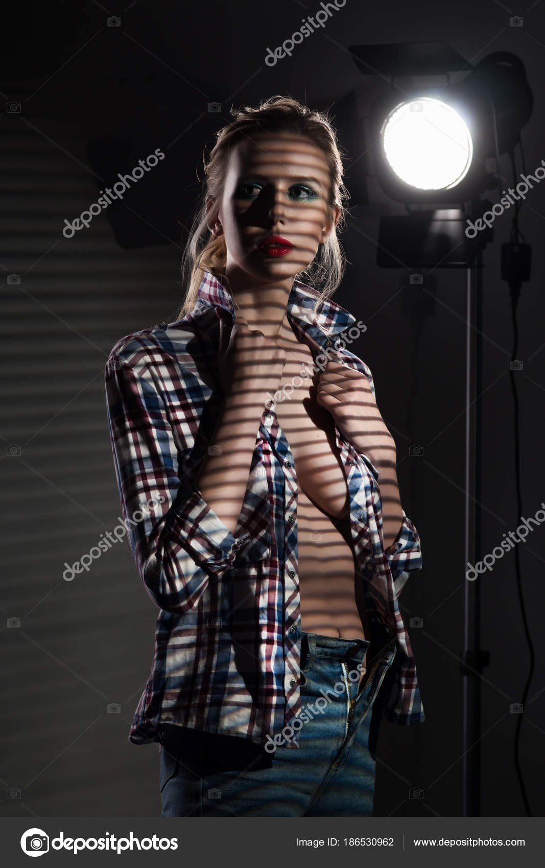 slender big  tits 