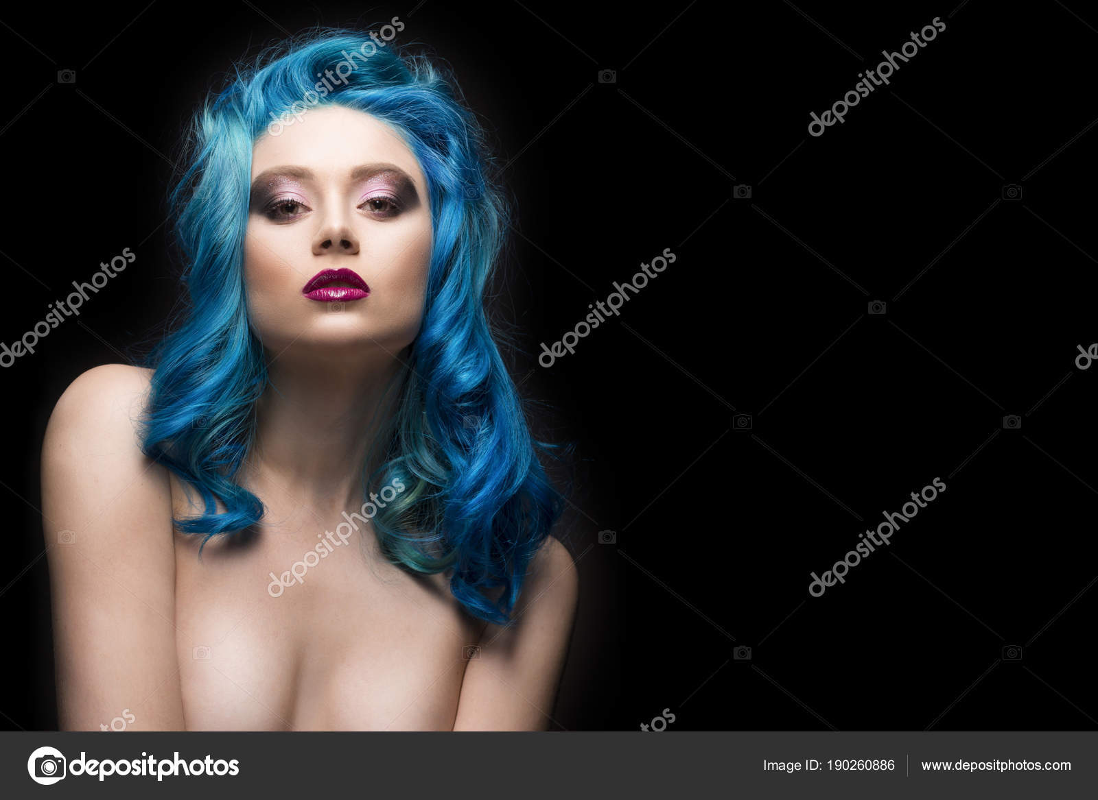 Sinnliche Portrait Von Schon Gefarbte Blaue Haare Nackten Schultern Gir Stockfoto Sinnliche Portrait Von Schon Gefarbte Blaue Haare Nackten Schultern Gir Stockfoto