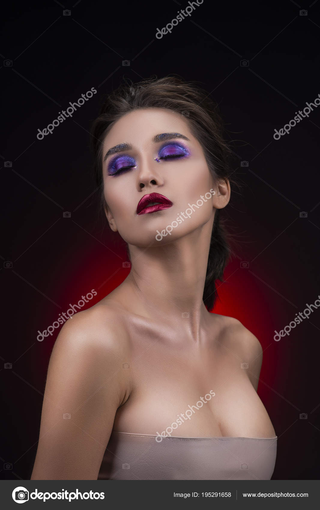 Big Breasted Asian Women Big Breasted Asian Women