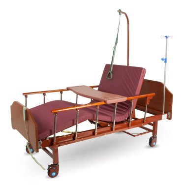 Beyaz bir arka plan üzerinde izole bir uzaktan kumanda ile küçük hareket eden kişiler için bir hastane için modern otomatik yatak