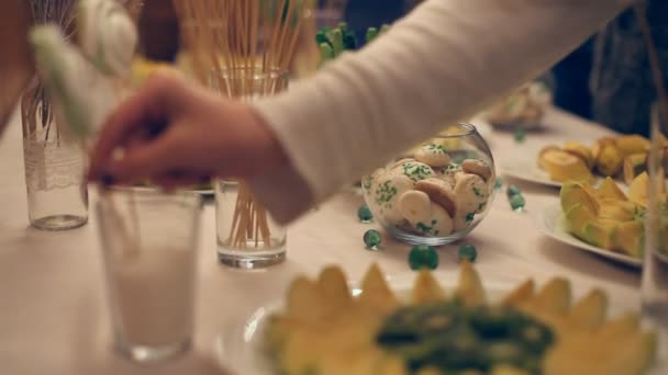 Sobremesas para casamento — Vídeo de Stock