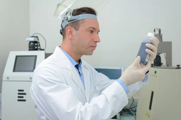 Classificação do líquido e do laboratório — Fotografia de Stock