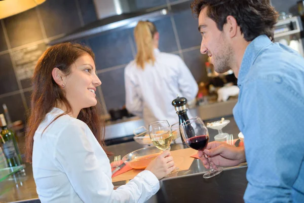 Maaltijd in een leuk restaurant — Stockfoto