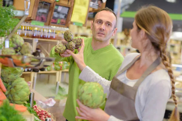 Weergave van artisjok en artisjok — Stockfoto