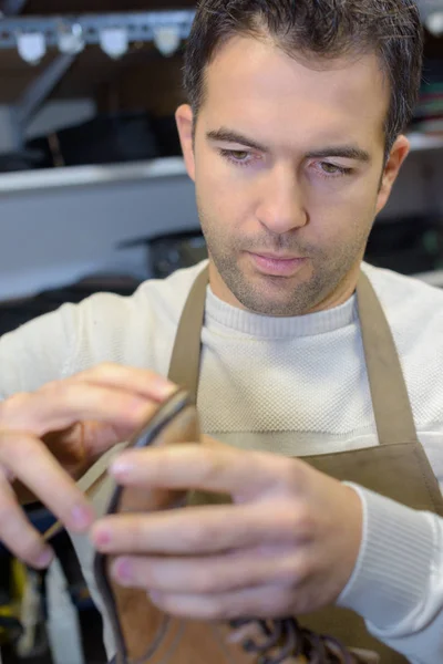 Mending the sole and work — Stock Photo, Image