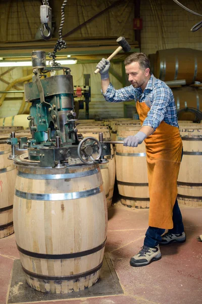 Sealing the barrel and barrel — Stock Photo, Image