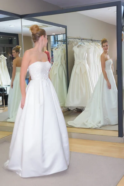 Checking the gown and boutique — Stock Photo, Image