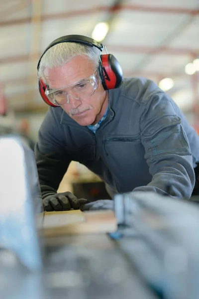 Binnen de fabriek en werk — Stockfoto