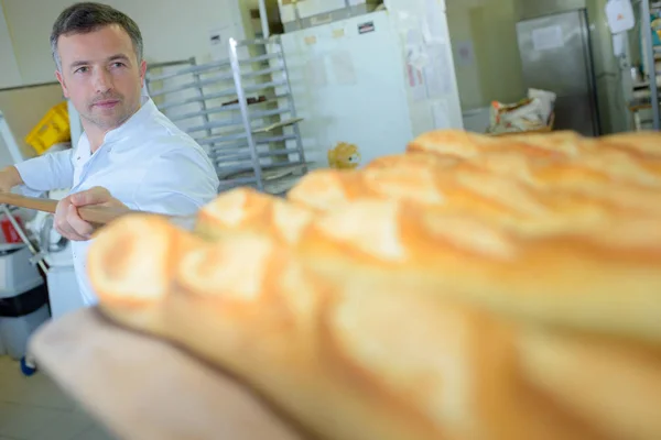 La baguette appena fatta — Foto Stock