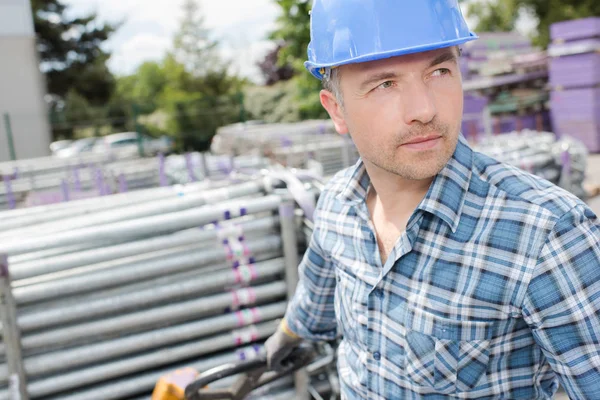 Stålrör business och man — Stockfoto