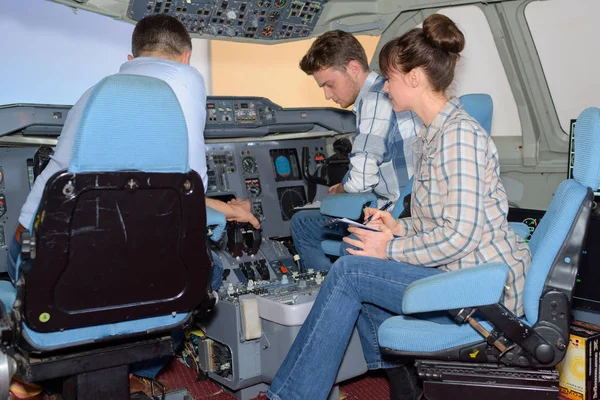 Um passeio dentro de um cockpit — Fotografia de Stock