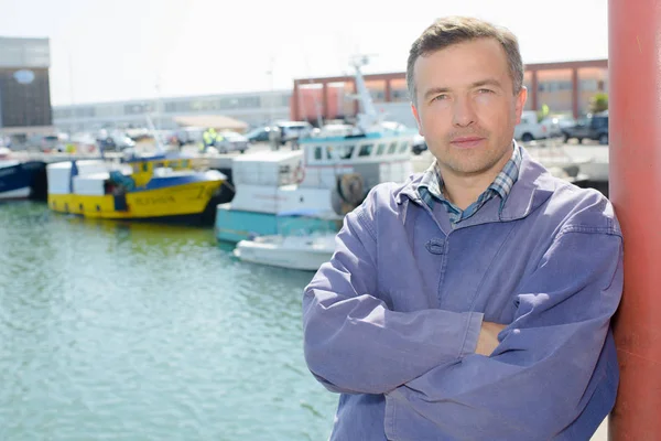 Man on the port — Stock Photo, Image