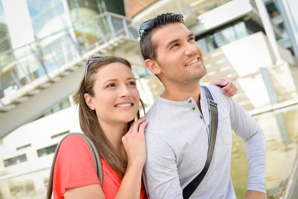 Pareja en viaje en barco — Foto de Stock