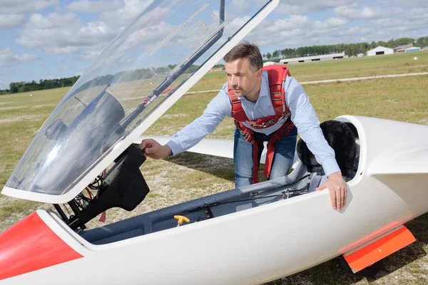 Aéronefs à propulsion humaine et planeur — Photo