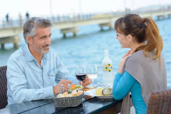 Mahlzeit mit Aussicht — Stockfoto