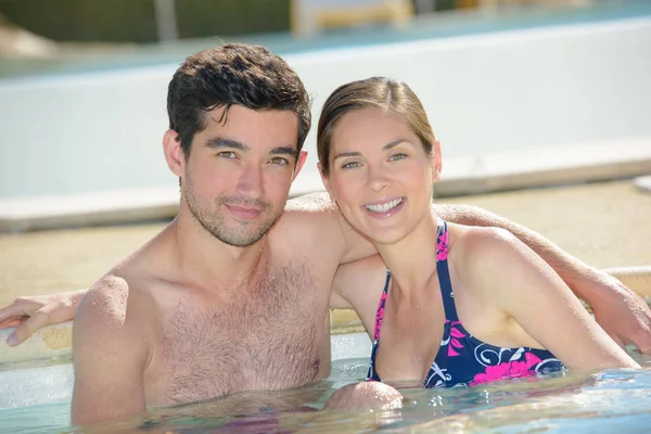 Urlaubsgedenken und Schwimmen — Stockfoto