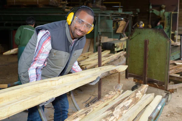 Sitio de fabricación de madera y madera —  Fotos de Stock